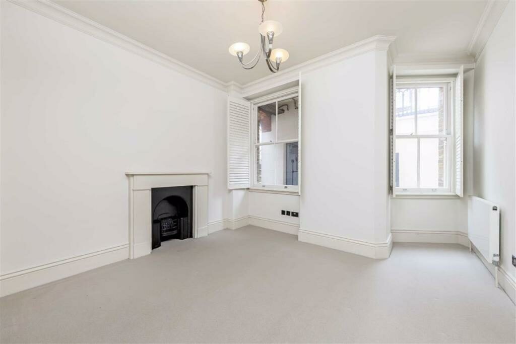 2 bedroom flat Roland Gardens, South Kensington SW7 RENT